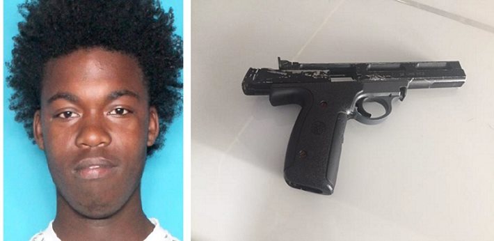 Suspect Arrested for Illegal Carrying of Weapon on Simon Bolivar Avenue