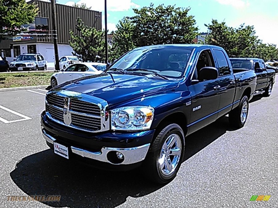 Vehicle Involved in Armed Robbery Sought by Fifth District Detectives