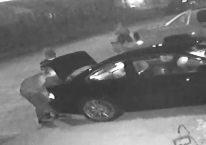 Multiple Suspects Wanted in Auto Burglary on S. Hardy Street