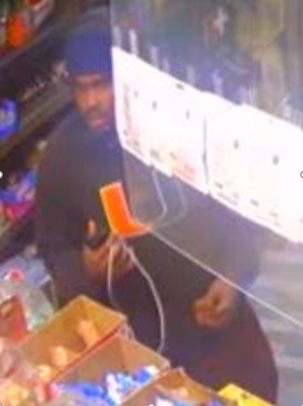 Suspect Sought in Fourth District Simple Robbery